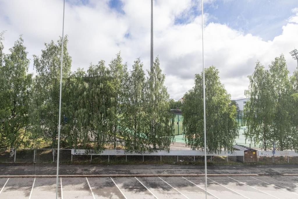 Saunallinen Yksioe Keskustasta 罗瓦涅米 外观 照片